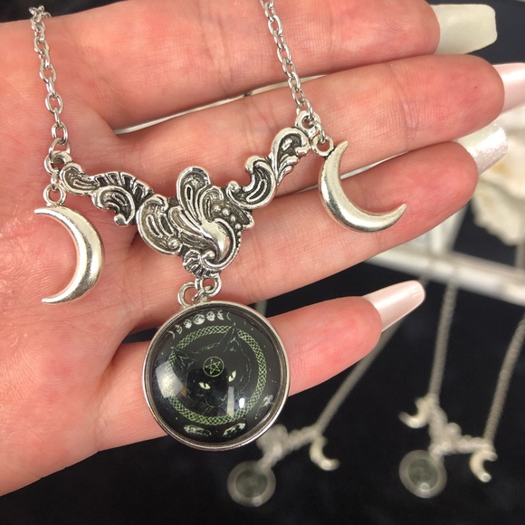 Moon Cat Silver Necklace, Witchy Necklace - Picture 3 of 4